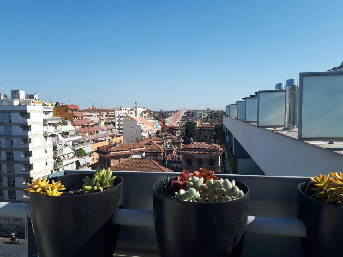 Penthouse 40 In Trastevere With Seasonally Jacuzzi Рим Екстериор снимка