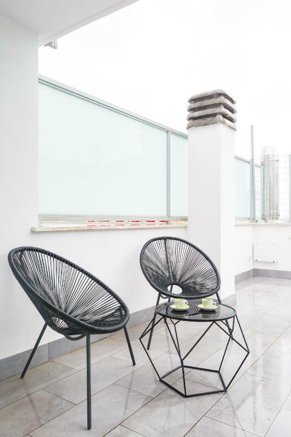 Penthouse 40 In Trastevere With Seasonally Jacuzzi Рим Екстериор снимка