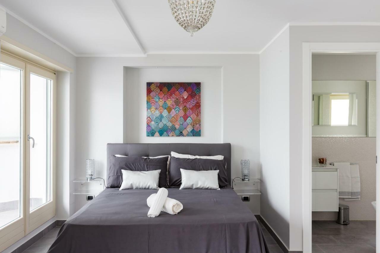 Penthouse 40 In Trastevere With Seasonally Jacuzzi Рим Екстериор снимка