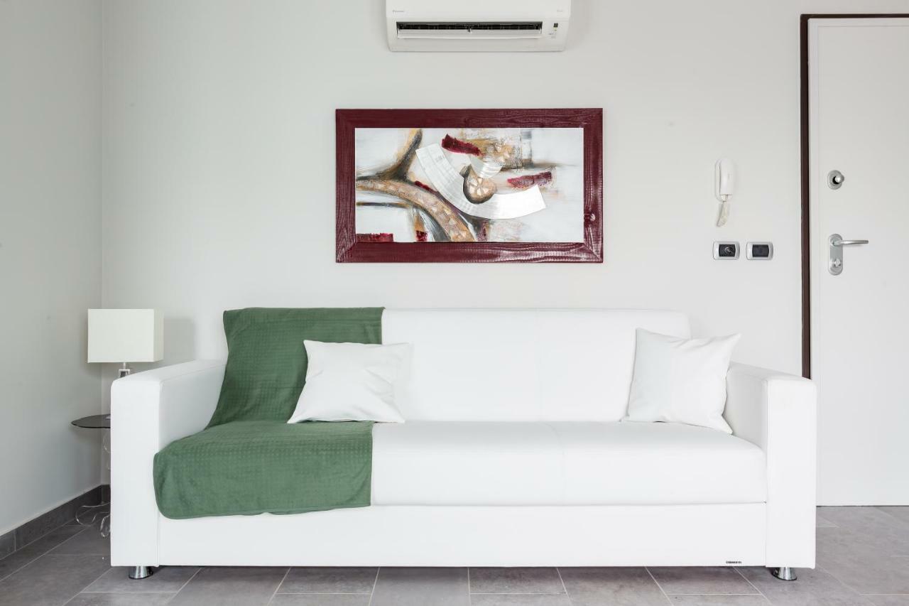 Penthouse 40 In Trastevere With Seasonally Jacuzzi Рим Екстериор снимка