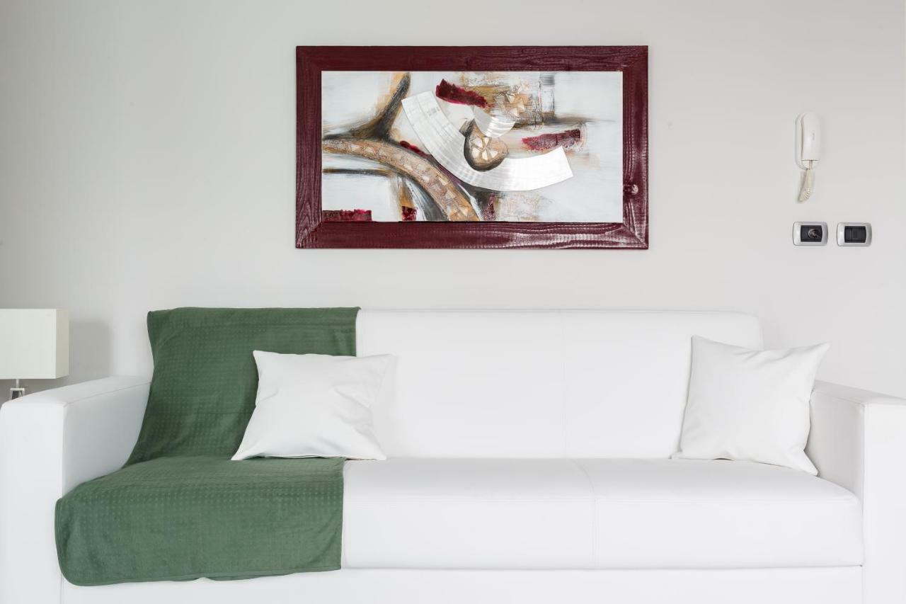 Penthouse 40 In Trastevere With Seasonally Jacuzzi Рим Екстериор снимка